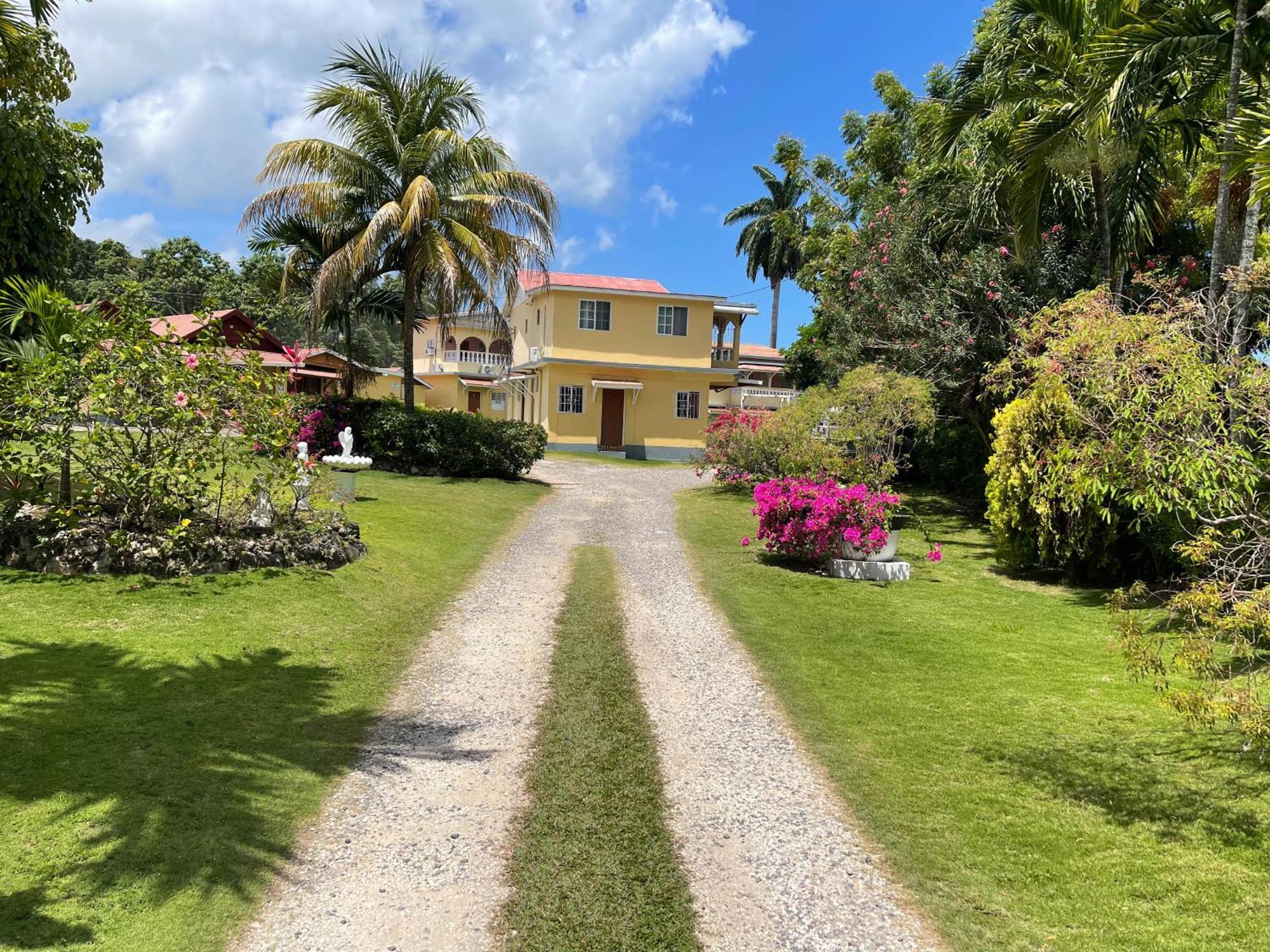 Little Shaw Park Guest House Ocho Rios Eksteriør bilde