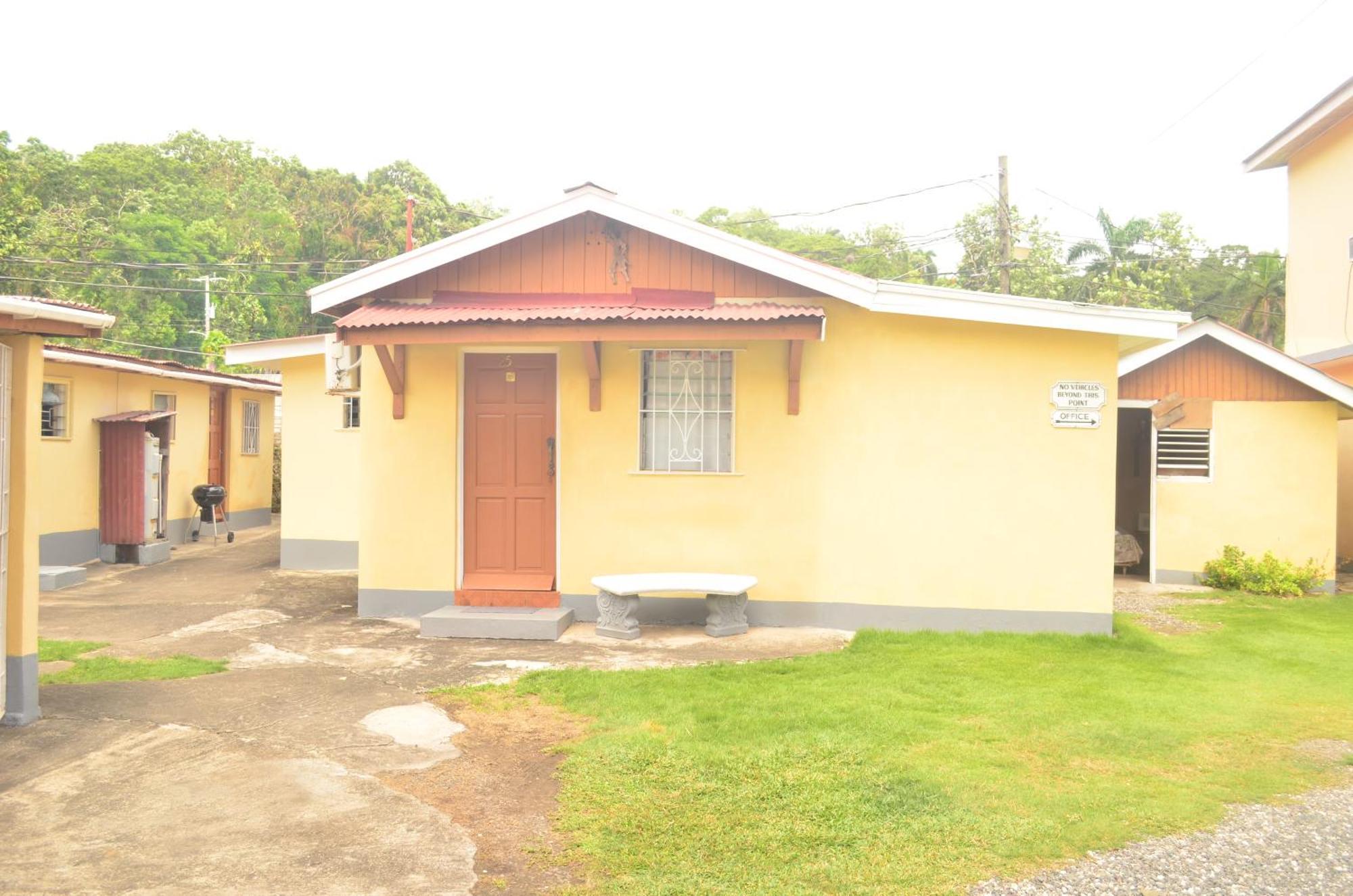 Little Shaw Park Guest House Ocho Rios Eksteriør bilde